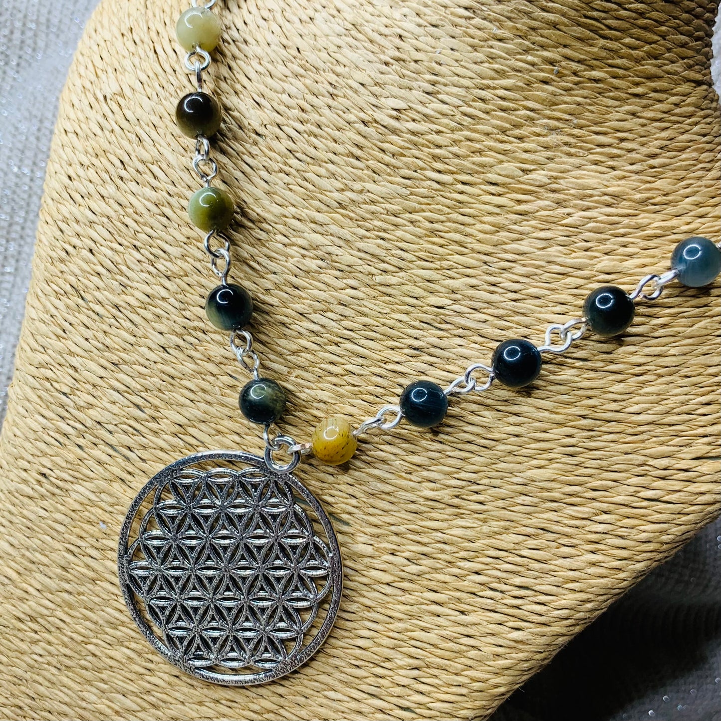 Collier « Protection du Tigre blanc »